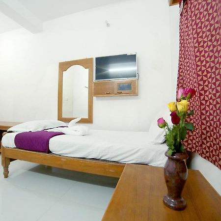 Hôtel Nandika Residency à Mahabalipuram Extérieur photo